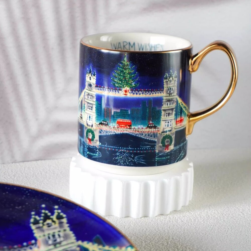 Anthropologie 2023 London Holiday in the City Christmas Coffee Mug